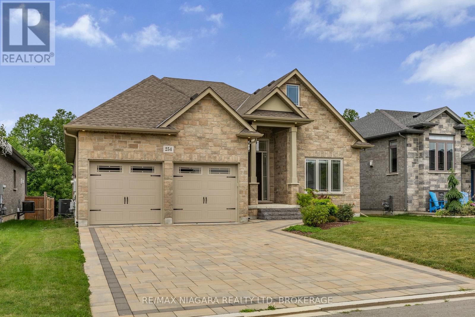 Photo 14 of 254 Lancaster Drive, Port Colborne ON