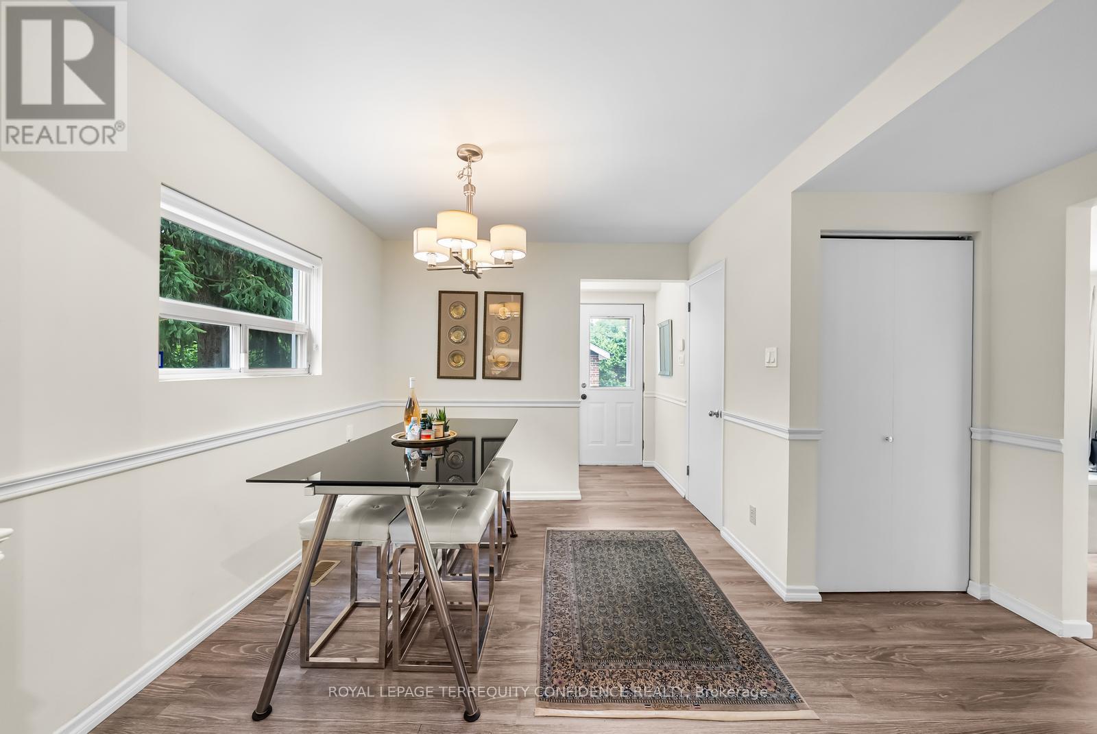 Photo 13 of 237 Churchill Avenue, Toronto ON