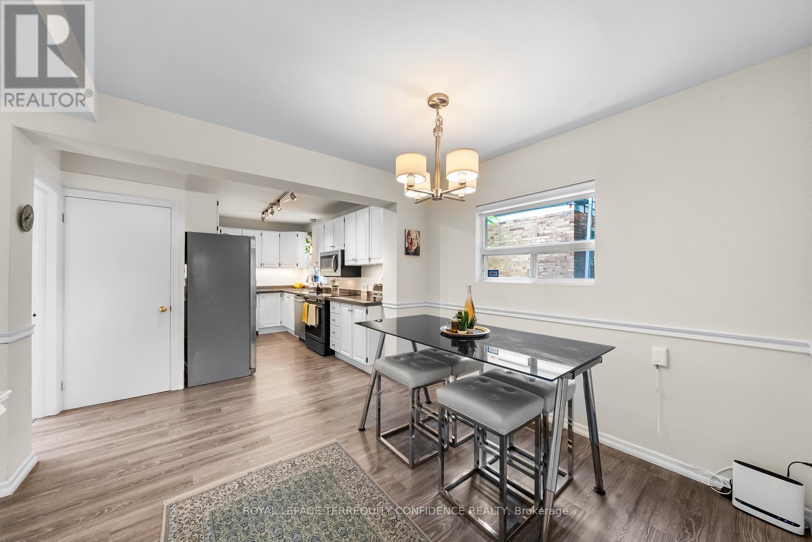 Photo 9 of 237 Churchill Avenue, Toronto ON