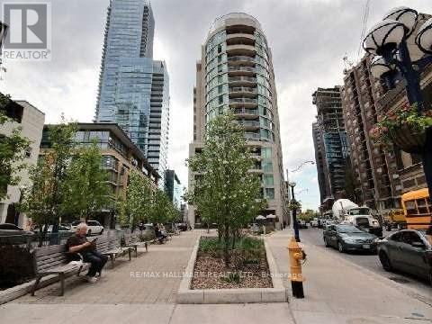 Photo 10 of 1205 8 Scollard Street, Toronto ON