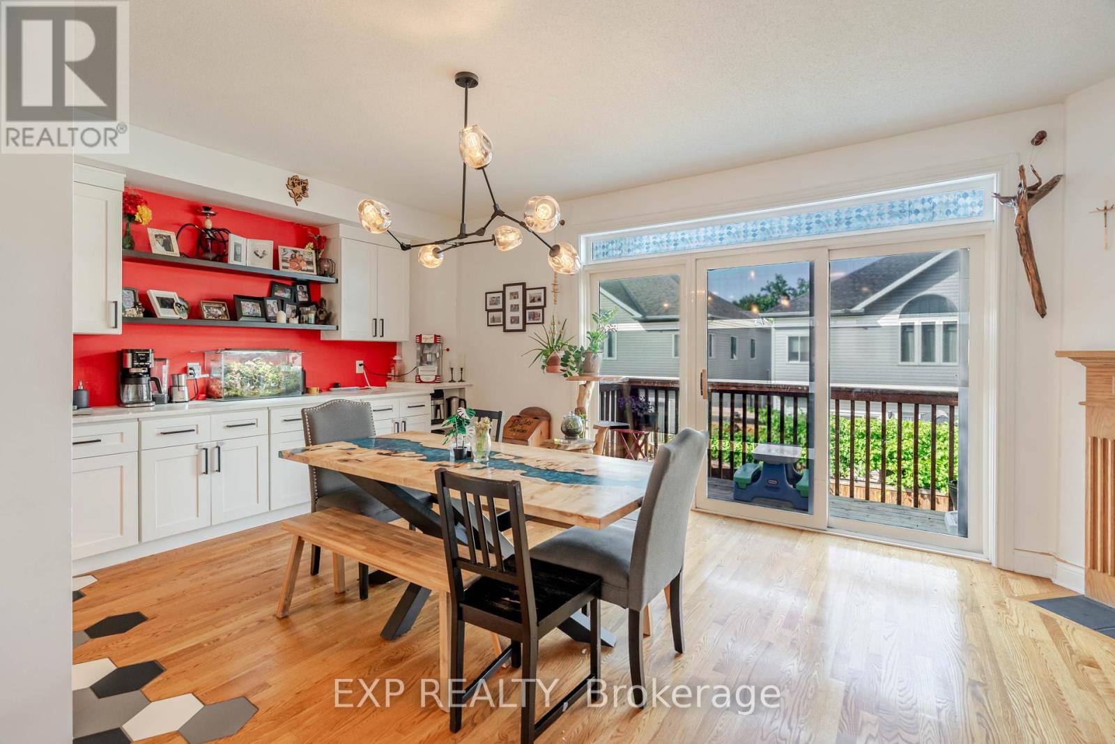 Photo 24 of 97 Castle Glen Crescent, Ottawa ON