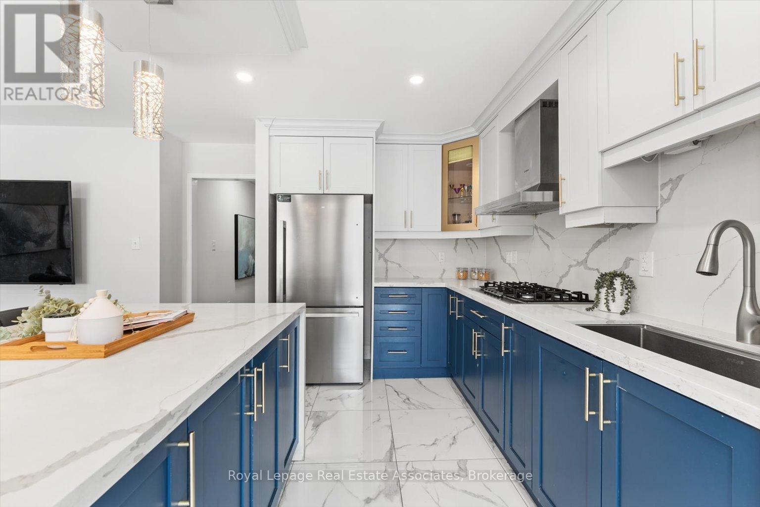 Photo 21 of 17 Holroyd Street, Ajax ON