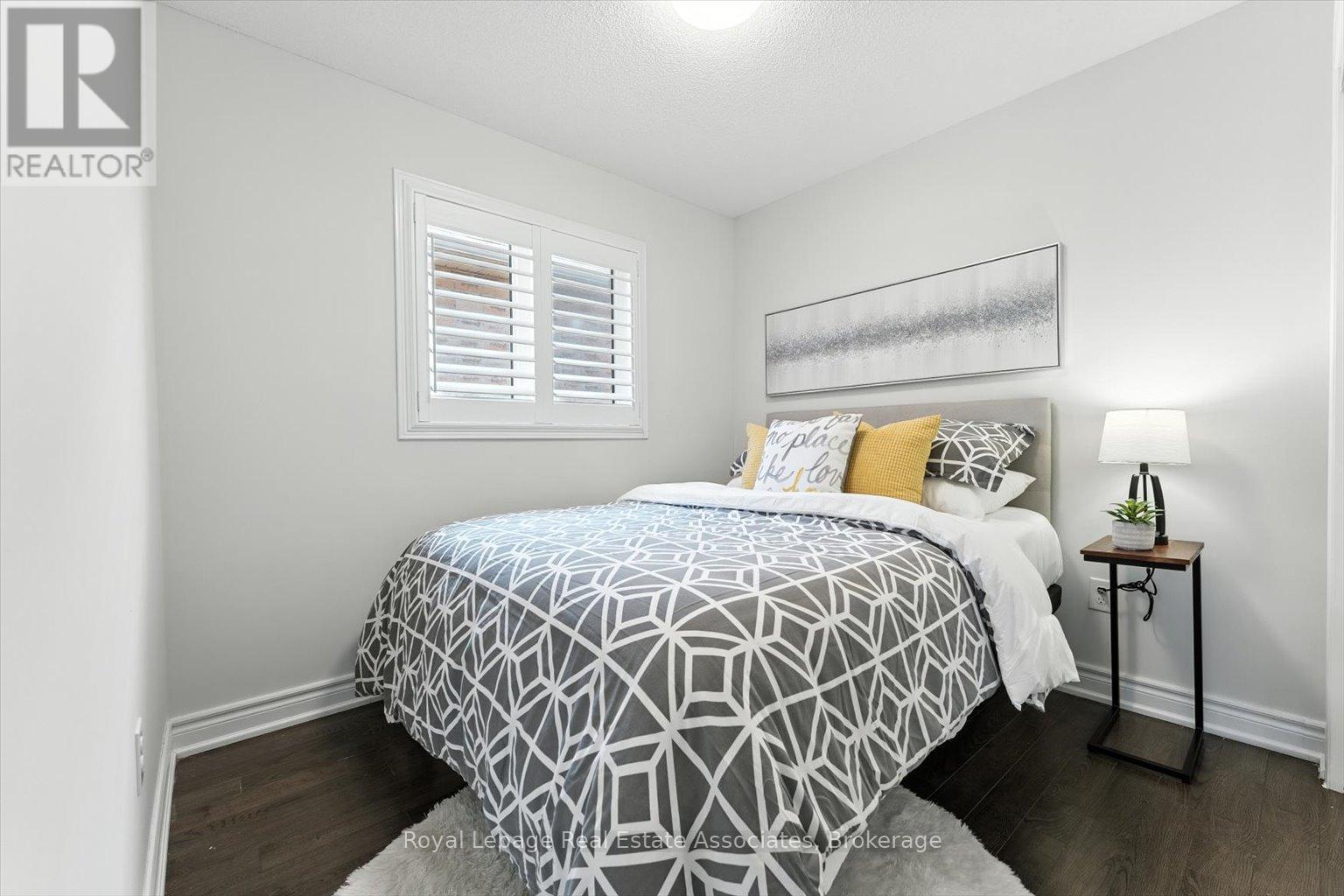 Photo 25 of 17 Holroyd Street, Ajax ON
