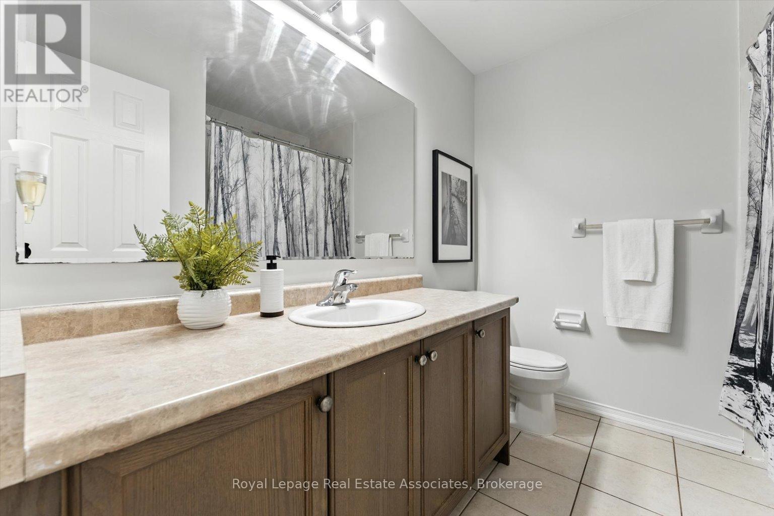 Photo 27 of 17 Holroyd Street, Ajax ON