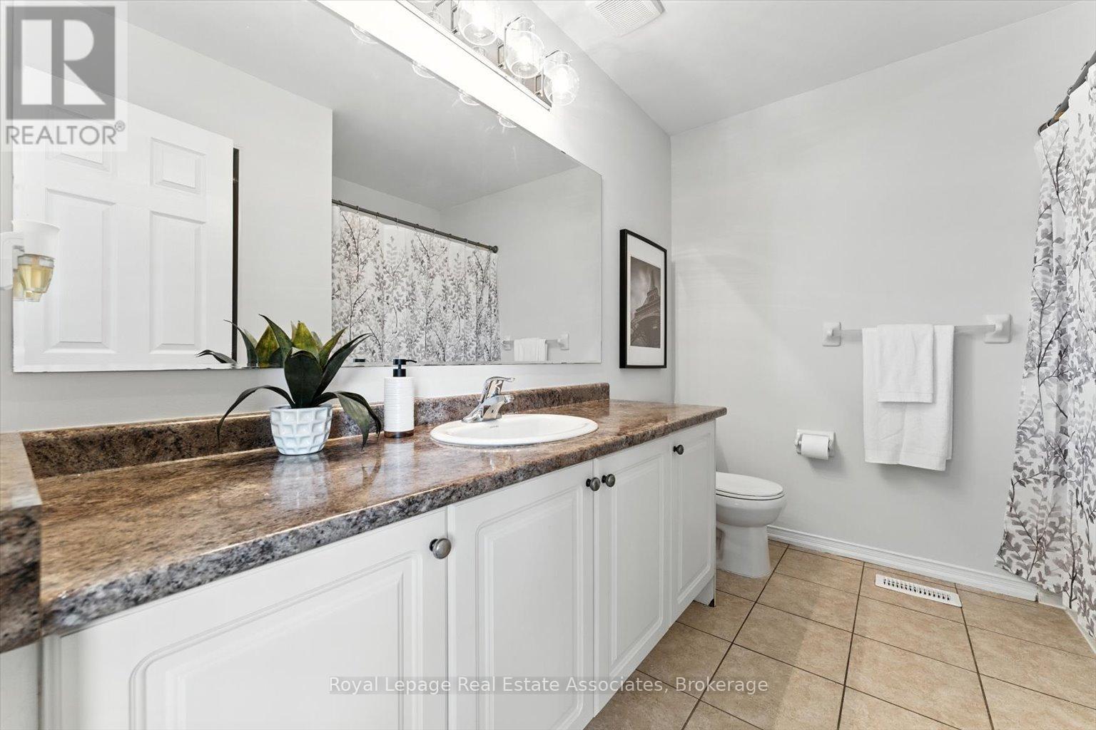 Photo 30 of 17 Holroyd Street, Ajax ON