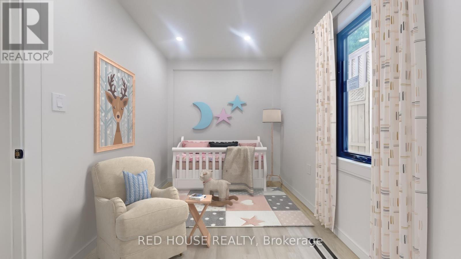 Photo 14 of 1 63 Derwyn Road, Toronto ON