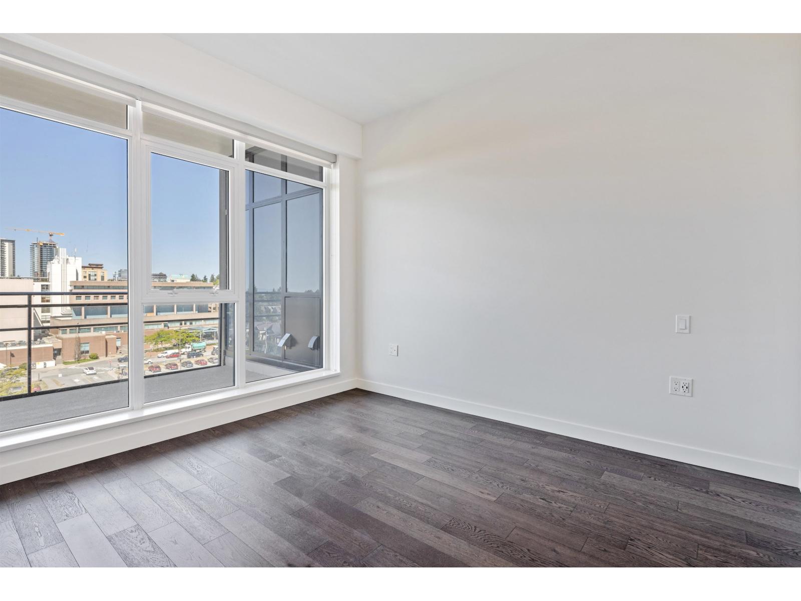 807 1526 FINLAY STREET, White Rock