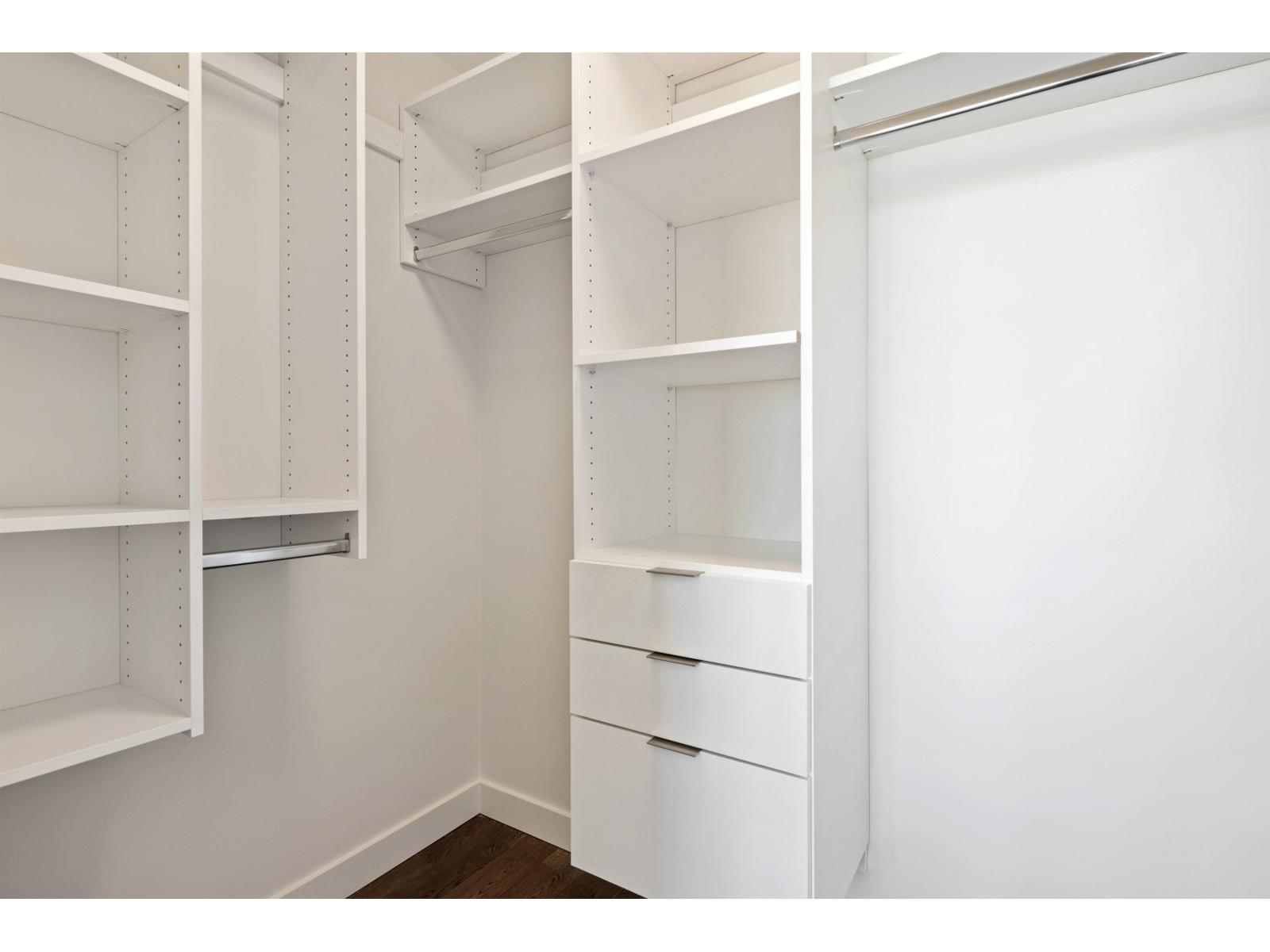 807 1526 FINLAY STREET, White Rock