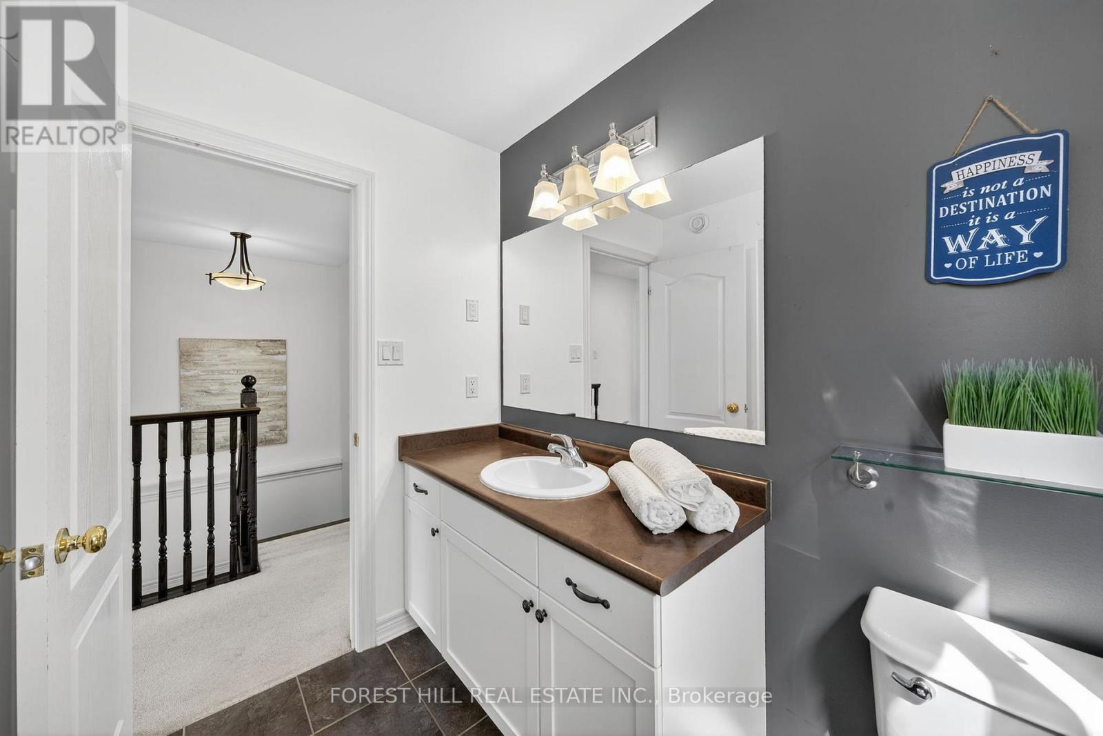 Photo 22 of 160 Banting Crescent, Essa ON