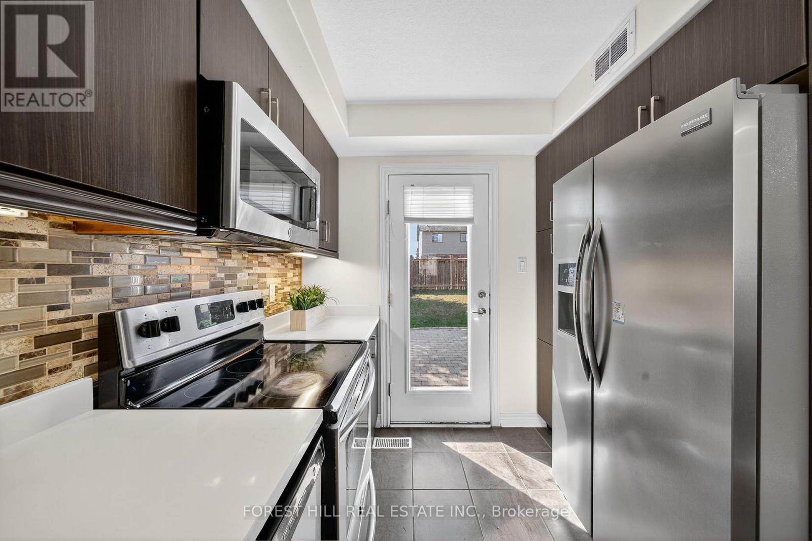 Photo 9 of 160 Banting Crescent, Essa ON