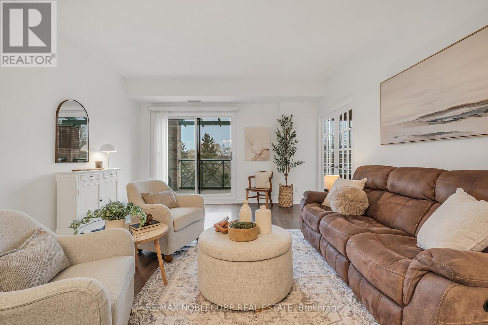 Photo 38 of 319 121 Woodbridge Avenue, Vaughan ON
