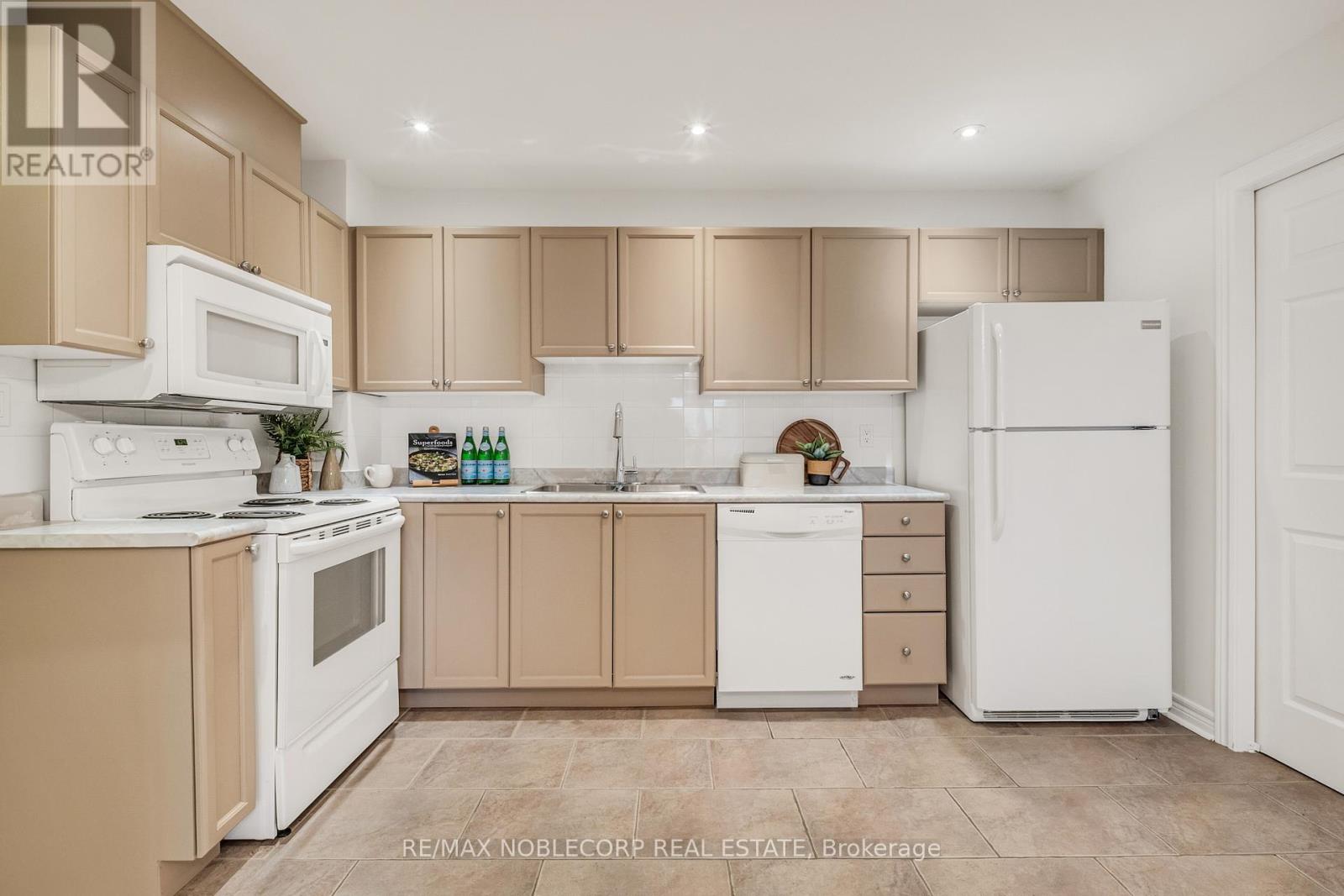 Photo 36 of 319 121 Woodbridge Avenue, Vaughan ON