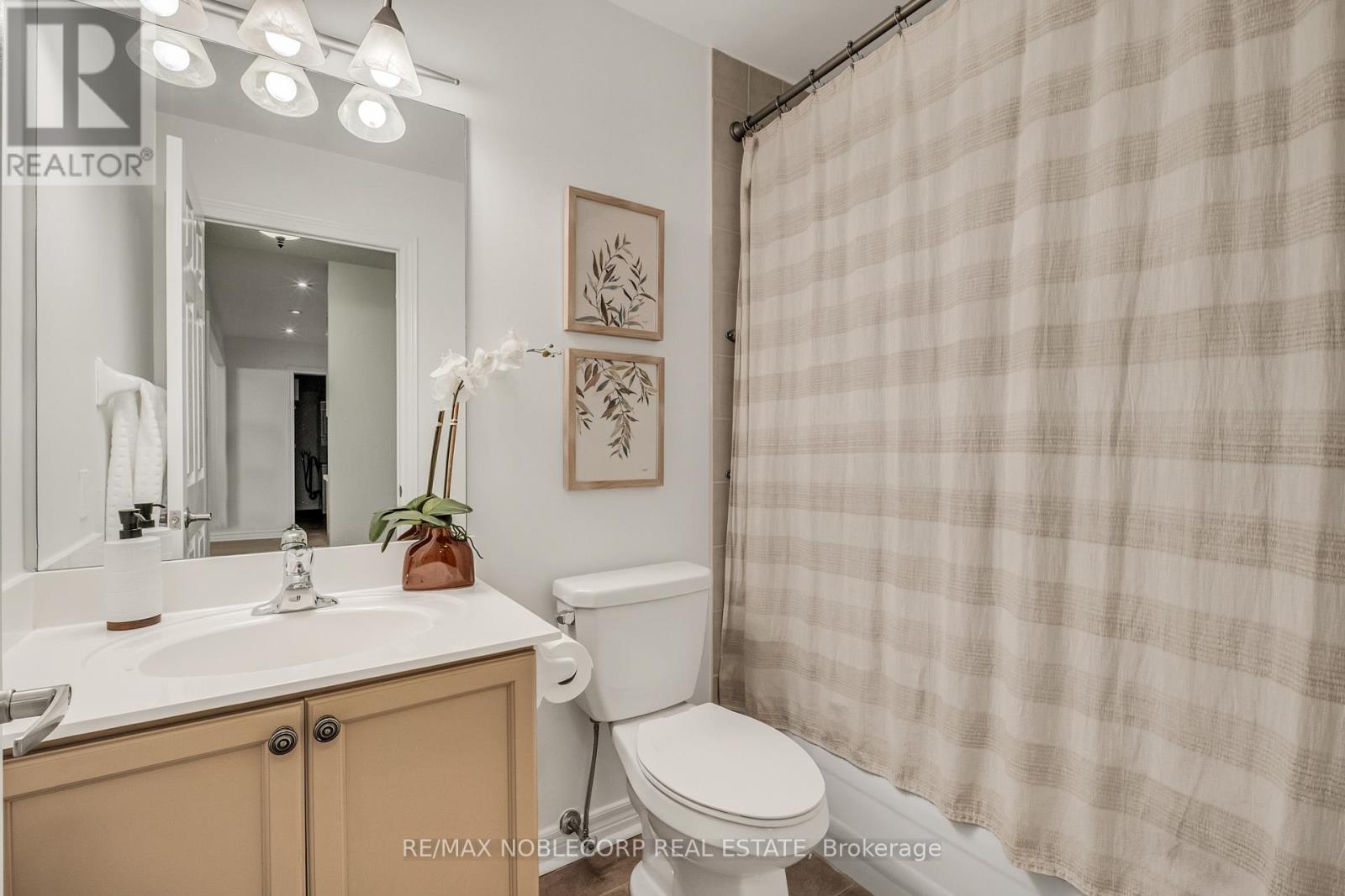 Photo 26 of 319 121 Woodbridge Avenue, Vaughan ON