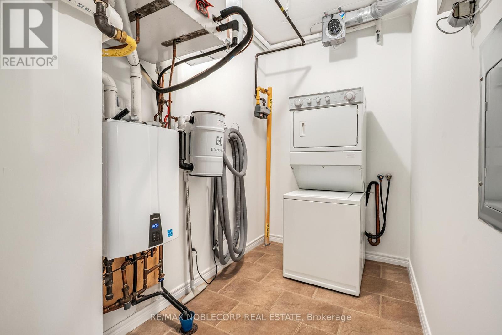 Photo 28 of 319 121 Woodbridge Avenue, Vaughan ON