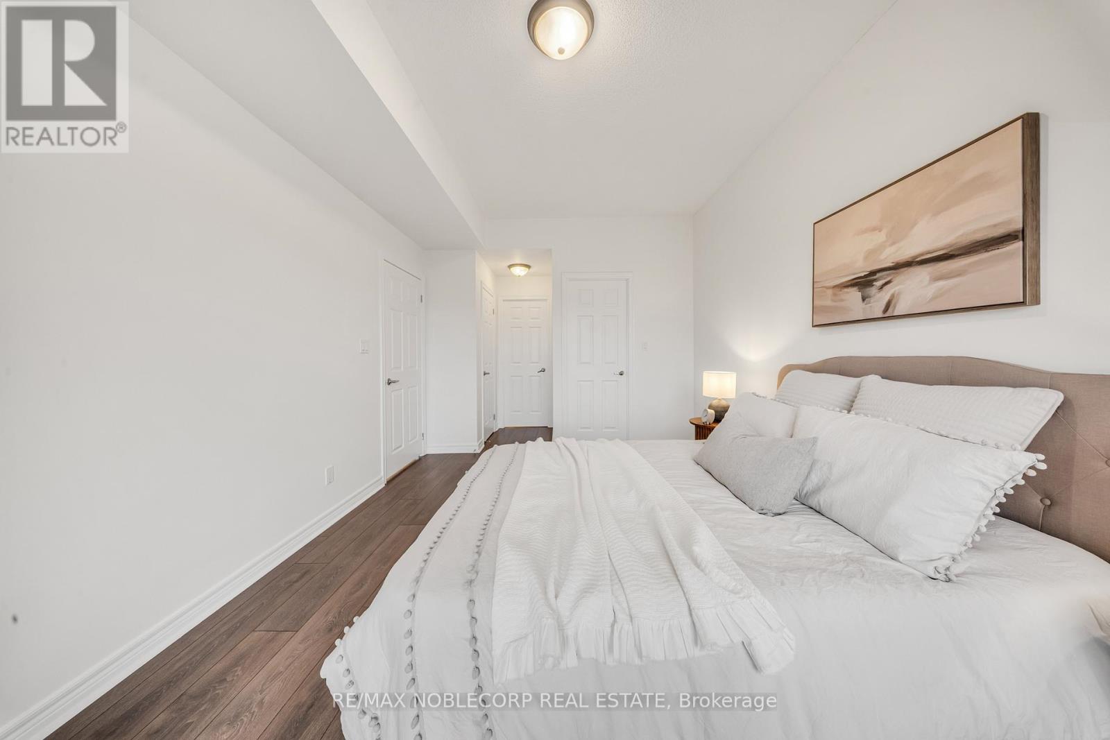 Photo 3 of 319 121 Woodbridge Avenue, Vaughan ON