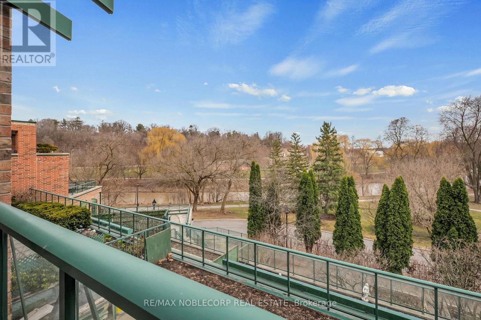 Photo 14 of 319 121 Woodbridge Avenue, Vaughan ON