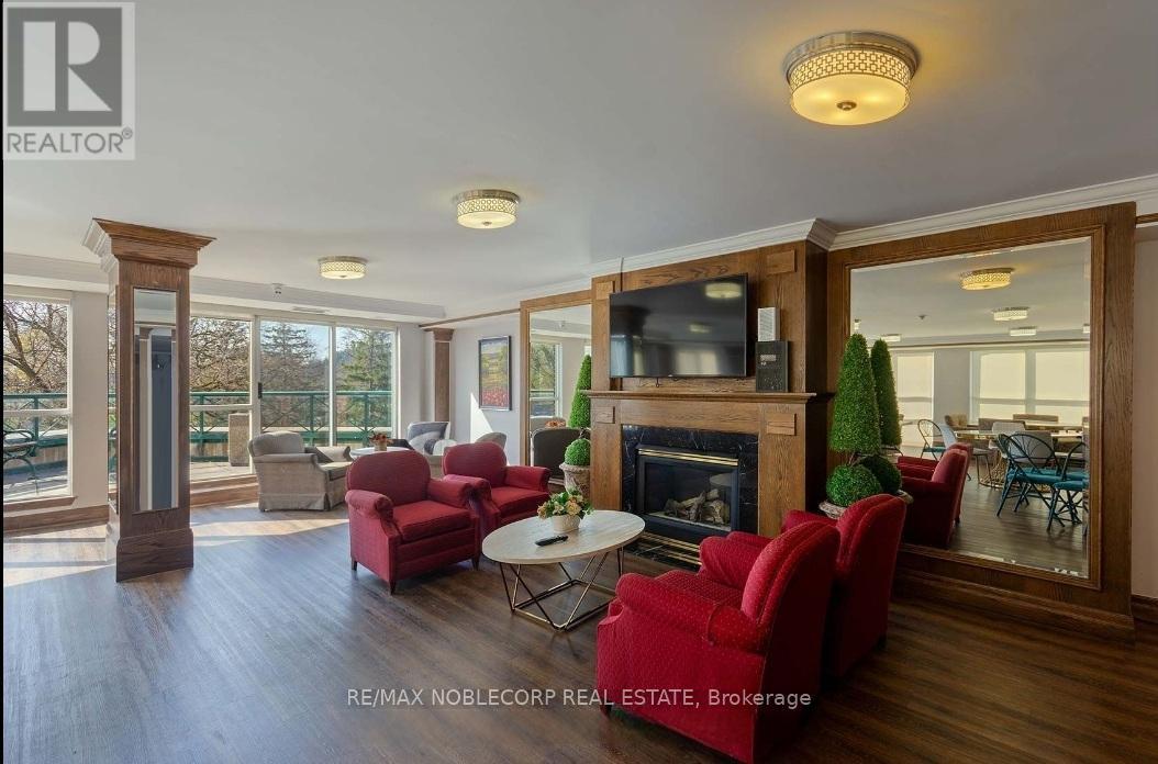 Photo 17 of 319 121 Woodbridge Avenue, Vaughan ON