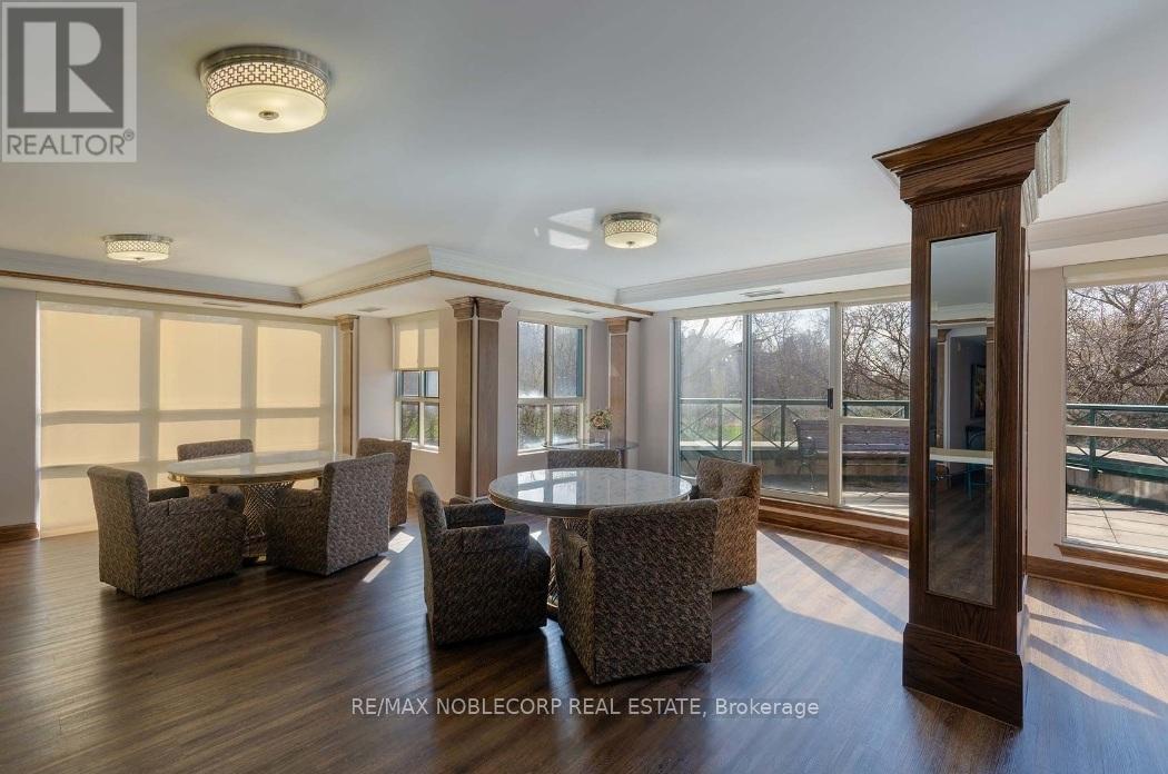 Photo 5 of 319 121 Woodbridge Avenue, Vaughan ON