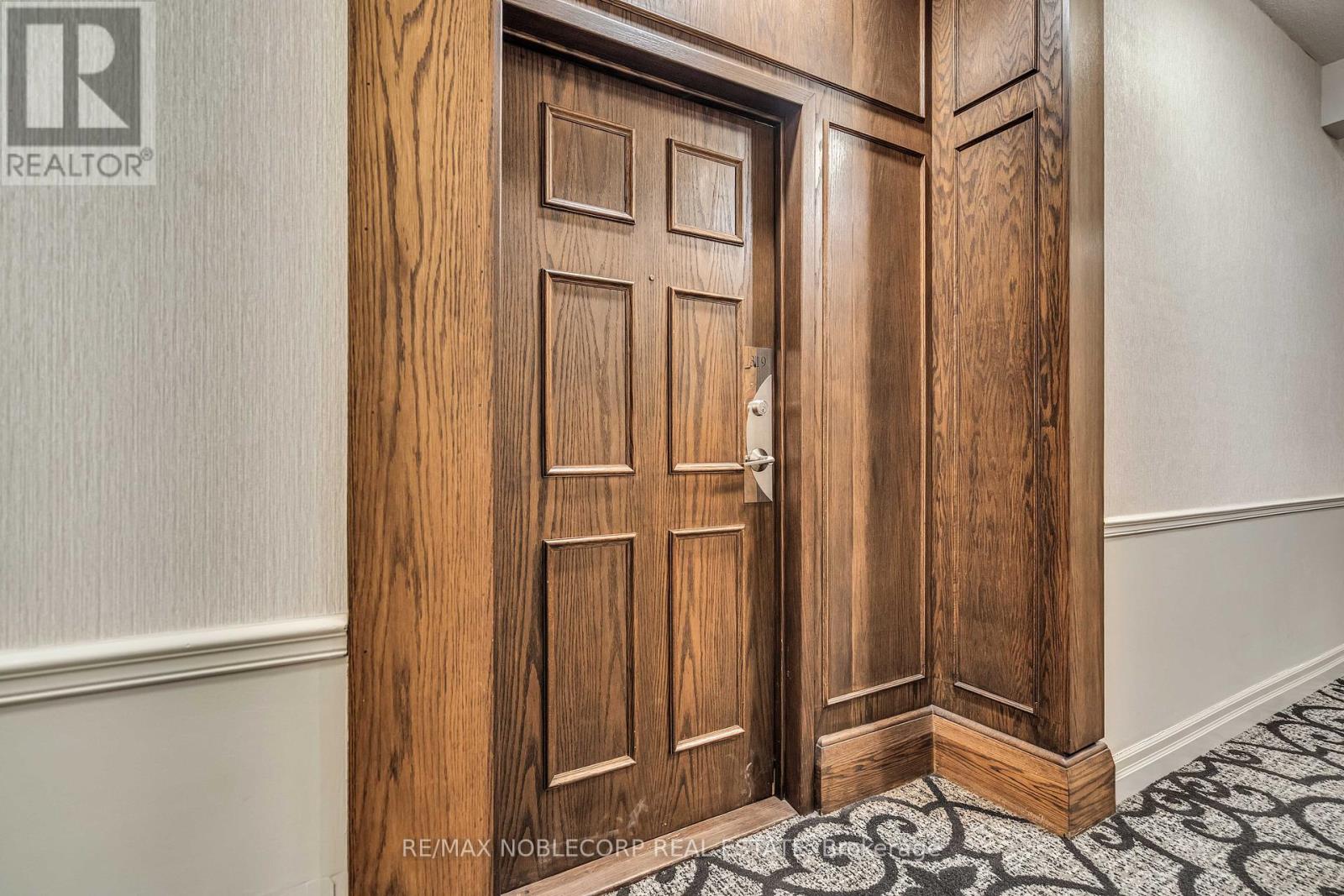 Photo 8 of 319 121 Woodbridge Avenue, Vaughan ON