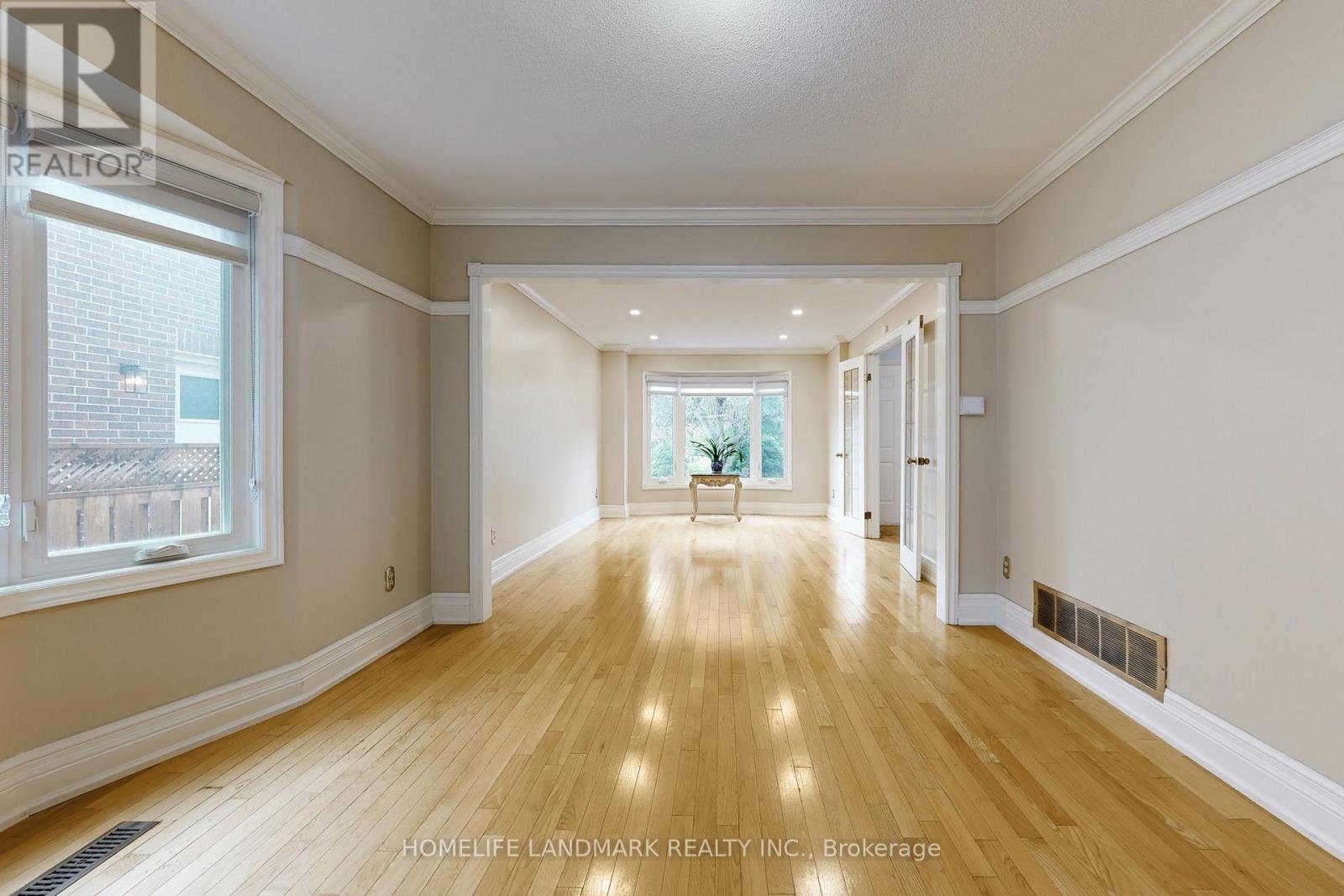 Photo 11 of 15 Hollingham Road, Markham ON