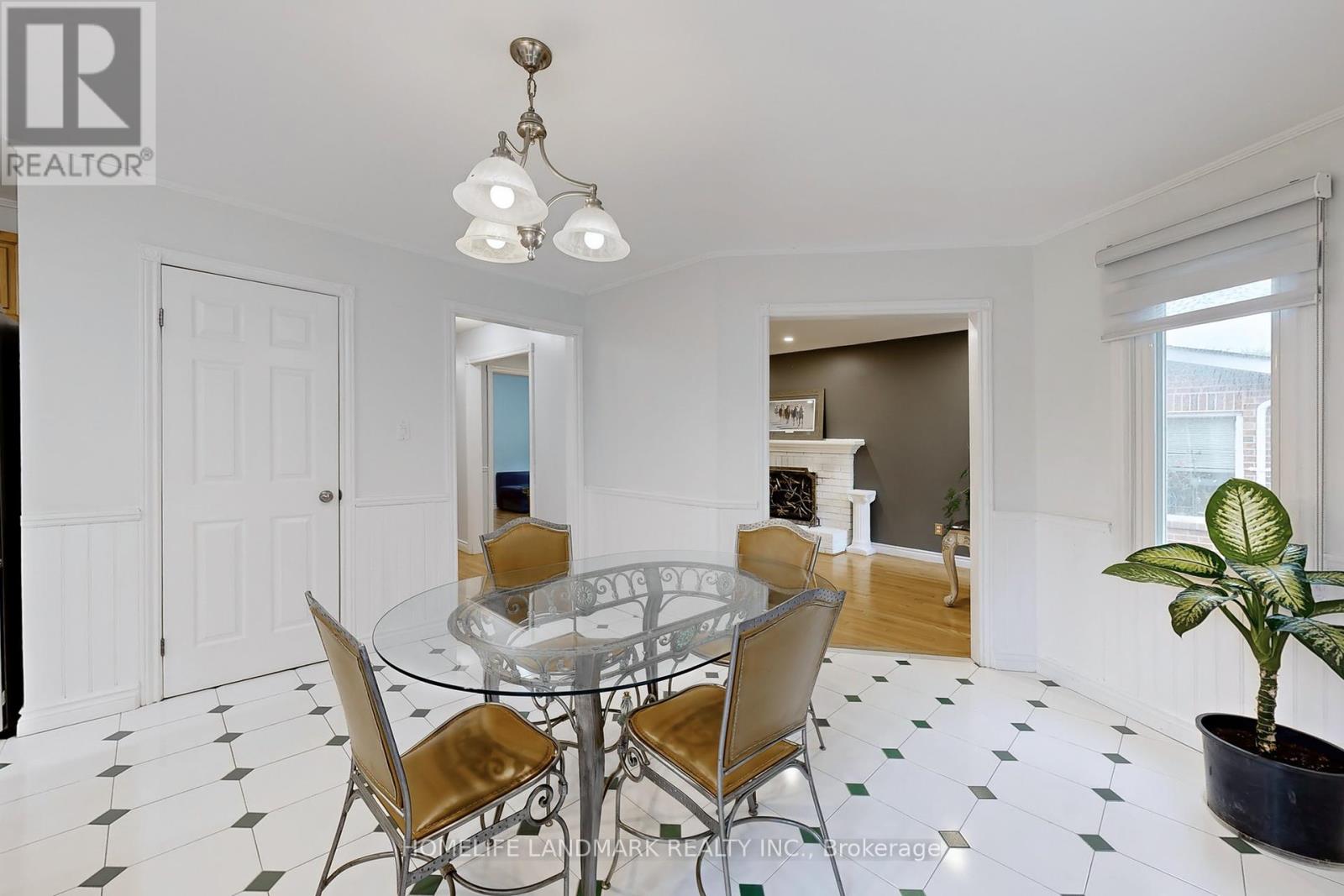 Photo 1 of 15 Hollingham Road, Markham ON