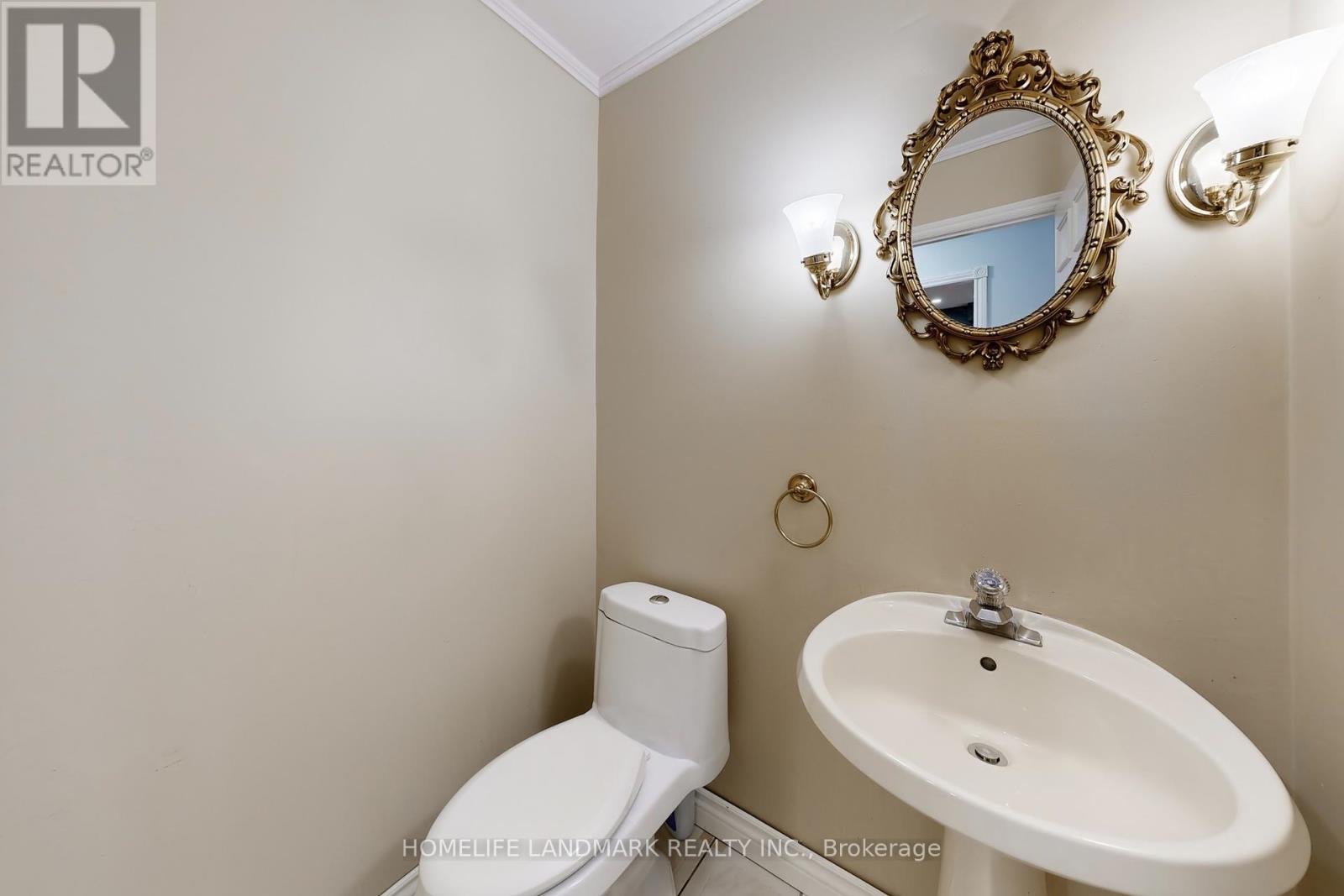 Photo 29 of 15 Hollingham Road, Markham ON