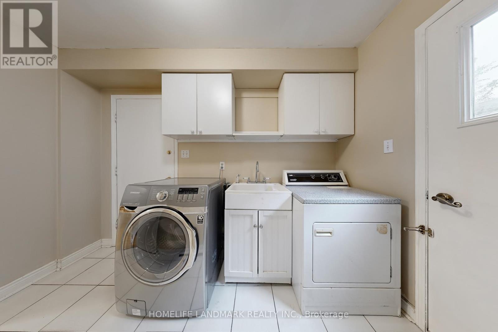 Photo 45 of 15 Hollingham Road, Markham ON