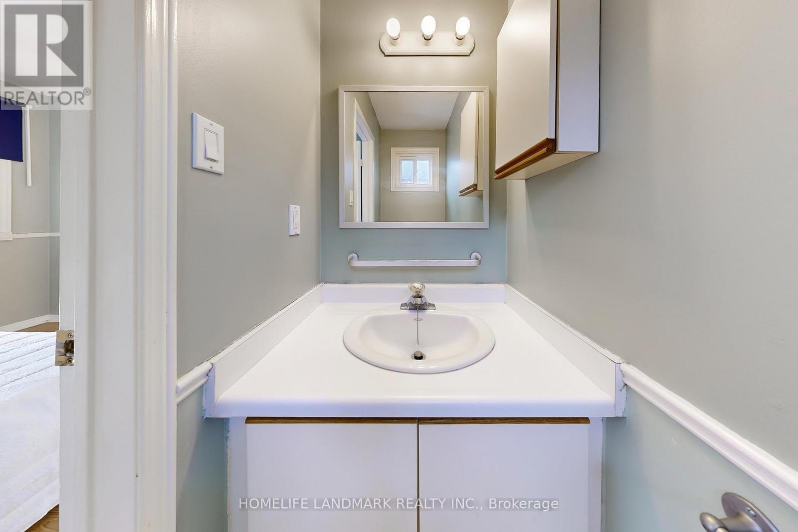 Photo 47 of 15 Hollingham Road, Markham ON