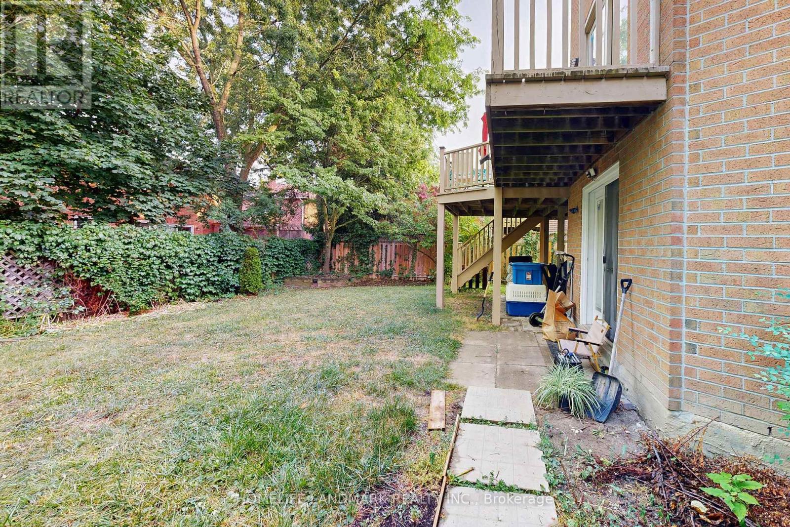 Photo 14 of 15 Hollingham Road, Markham ON