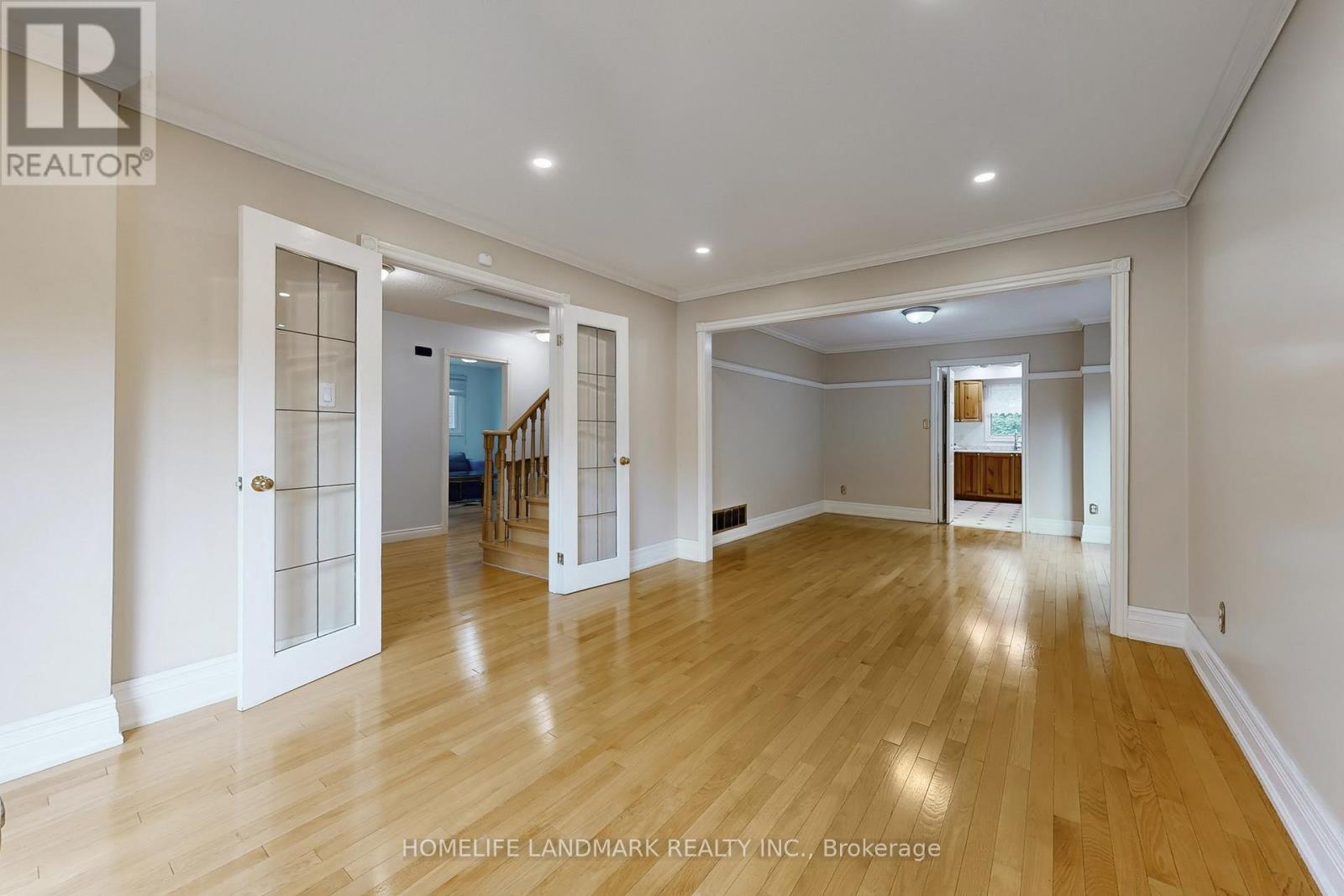 Photo 9 of 15 Hollingham Road, Markham ON