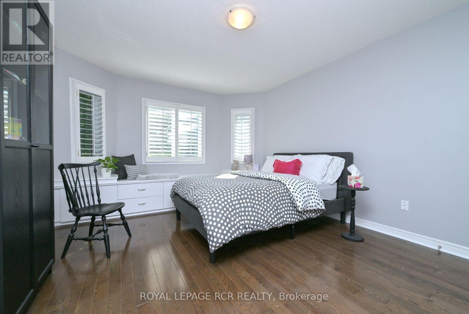 Photo 27 of 908 Schaeffer Outlook, Newmarket ON