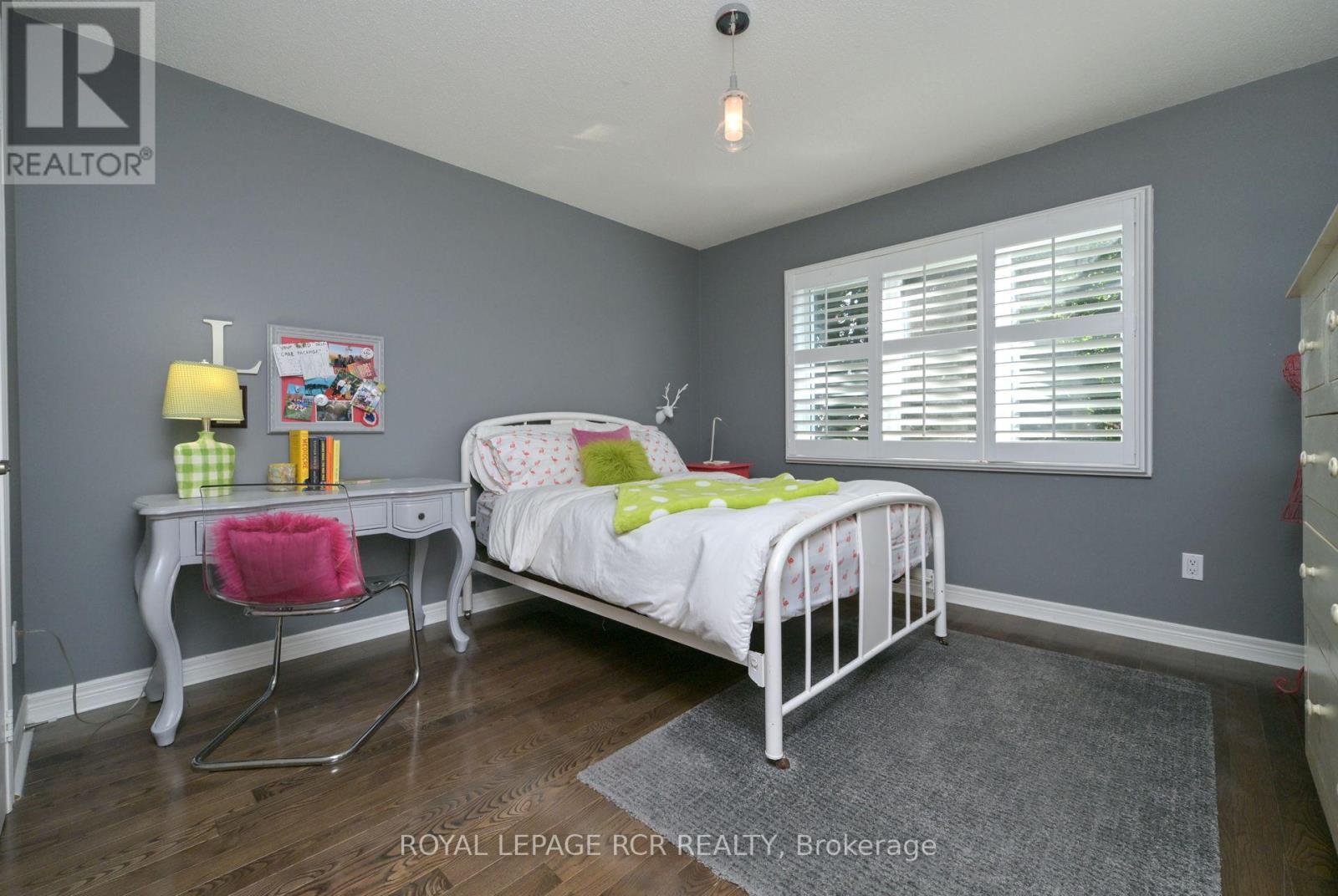 Photo 29 of 908 Schaeffer Outlook, Newmarket ON