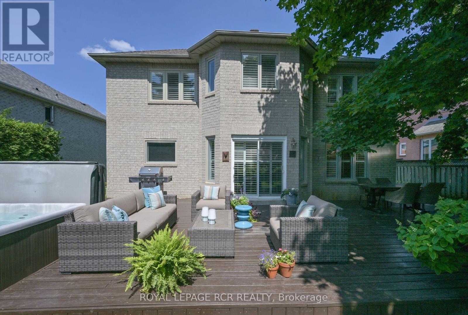 Photo 40 of 908 Schaeffer Outlook, Newmarket ON