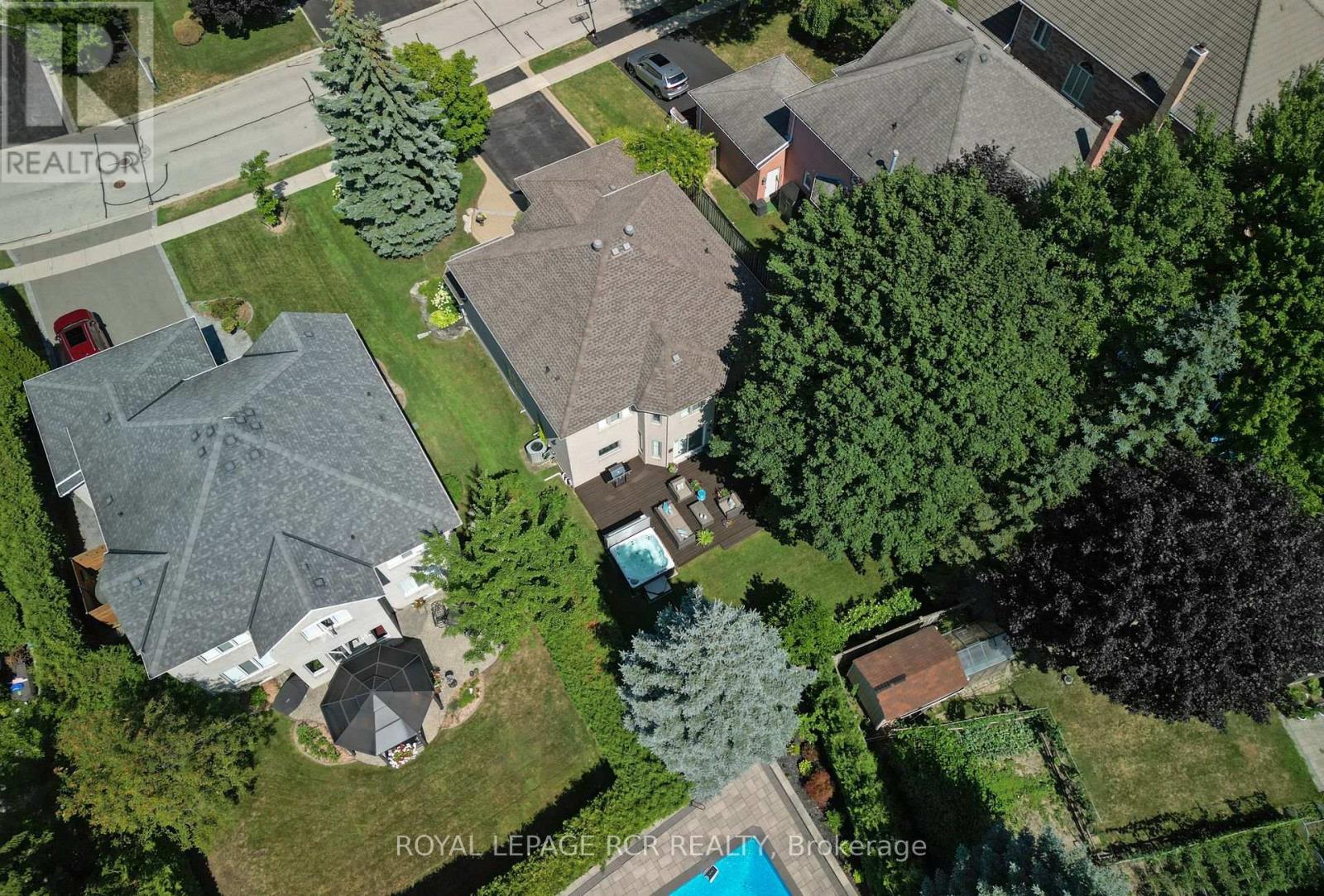 Photo 46 of 908 Schaeffer Outlook, Newmarket ON