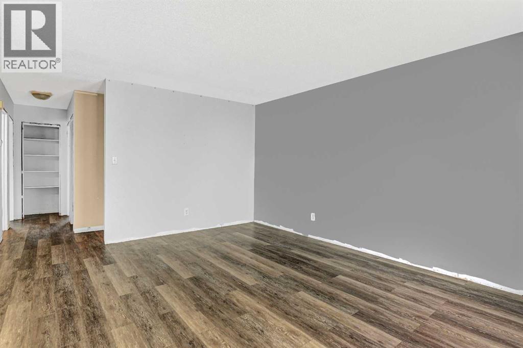 Single Family House Bi-level for Sale in  A Street Mountview Grande Prairie 