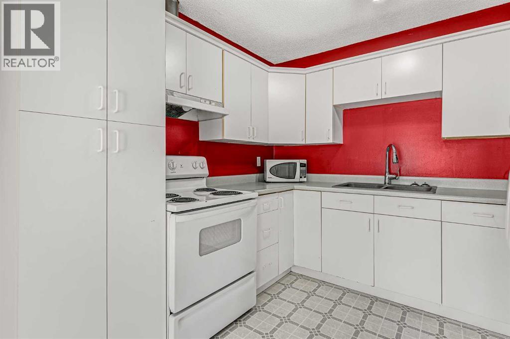 Single Family House Bi-level for Sale in  A Street Mountview Grande Prairie 