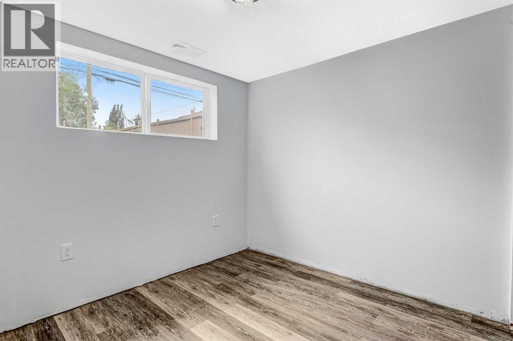 Single Family House Bi-level for Sale in  A Street Mountview Grande Prairie 