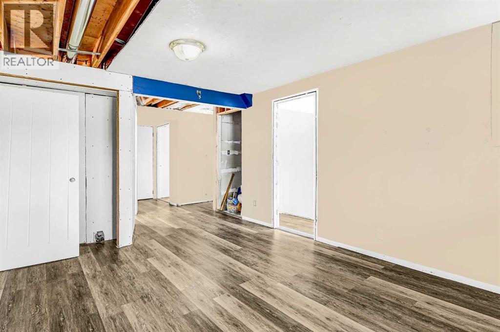 Single Family House Bi-level for Sale in  A Street Mountview Grande Prairie 