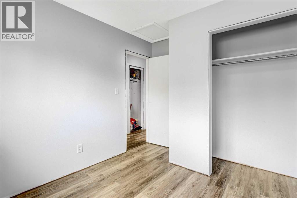 Single Family House Bi-level for Sale in  A Street Mountview Grande Prairie 