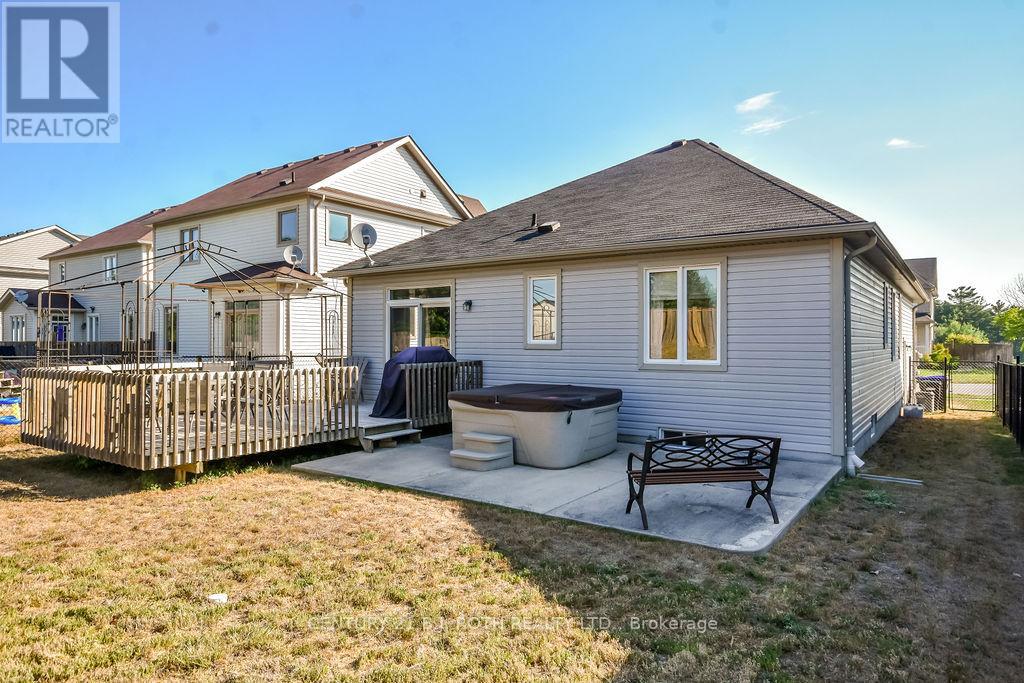 Photo 21 of 58 Christy Drive, Wasaga Beach ON