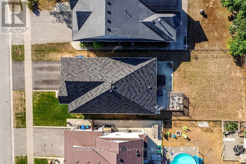 Photo 26 of 58 Christy Drive, Wasaga Beach ON