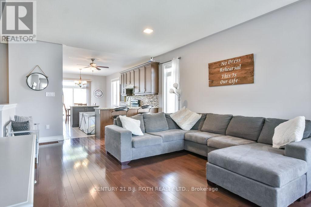 Photo 20 of 58 Christy Drive, Wasaga Beach ON