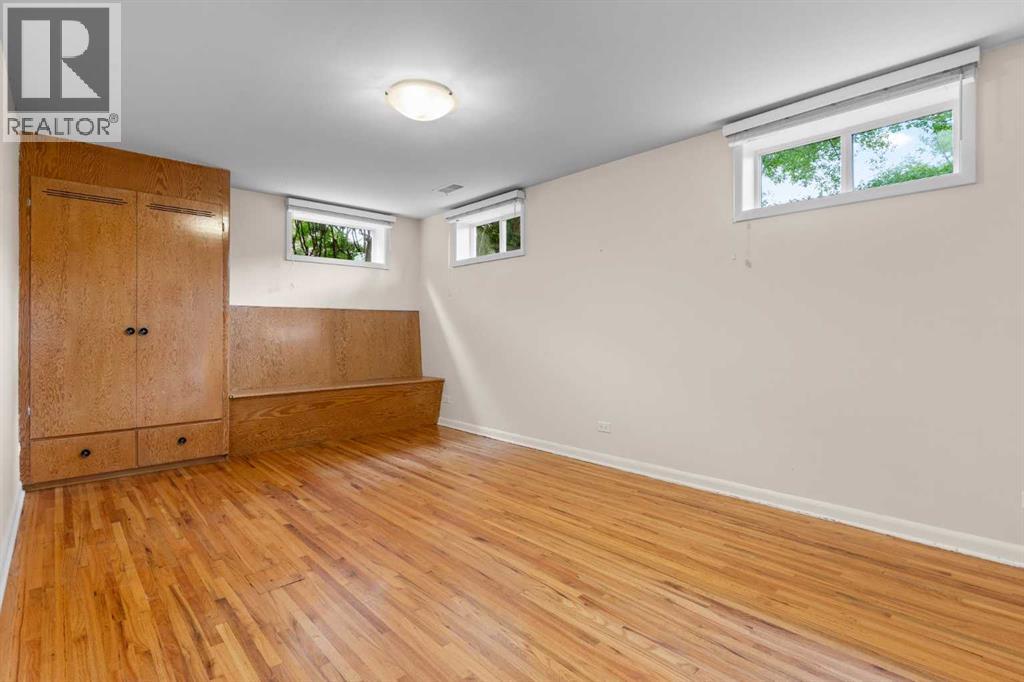 Photo 31 of 1831 18 A Street Sw, Calgary AB