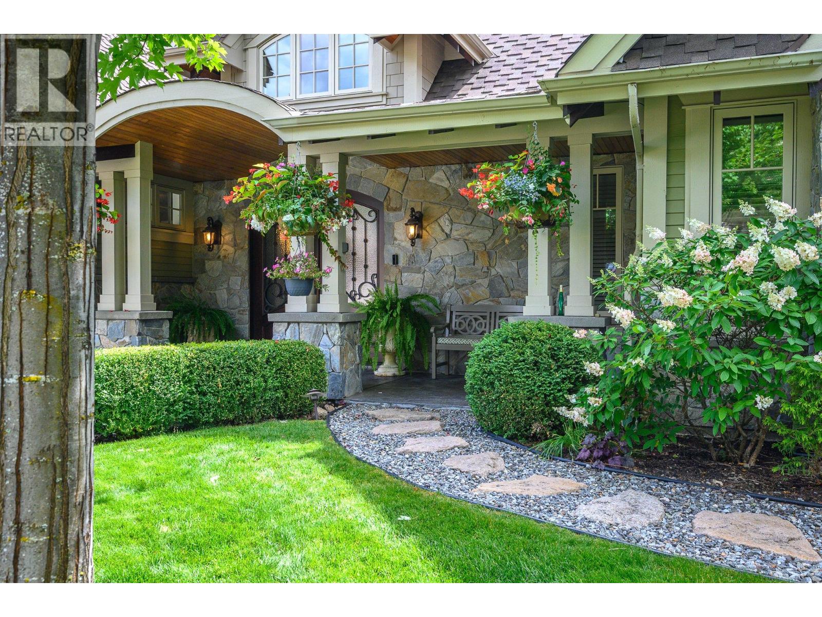 Photo 10 of 602 Falcon Point Way, Vernon BC