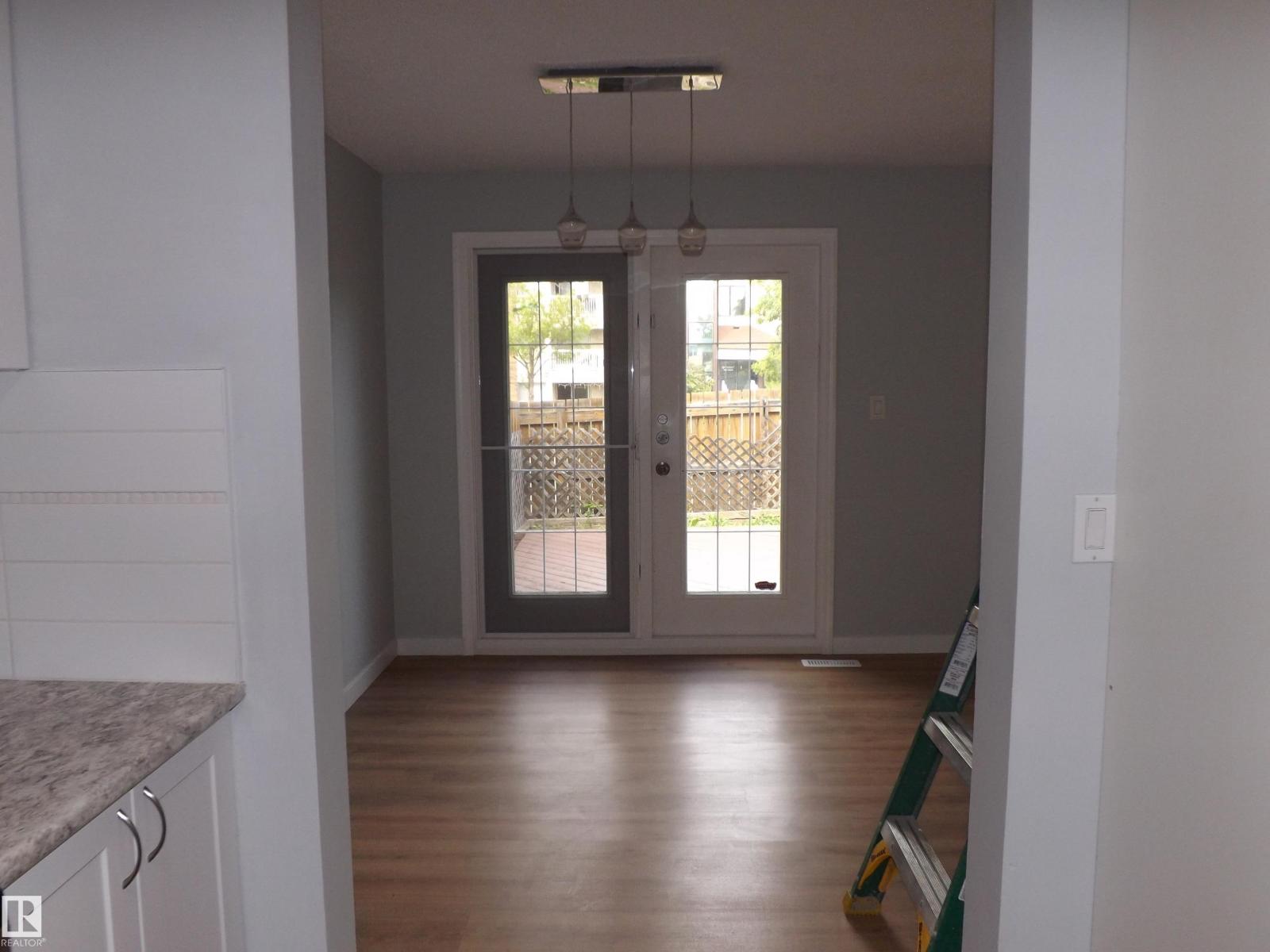 Photo 6 of 244 Callingwood Pl Nw Nw, Edmonton AB