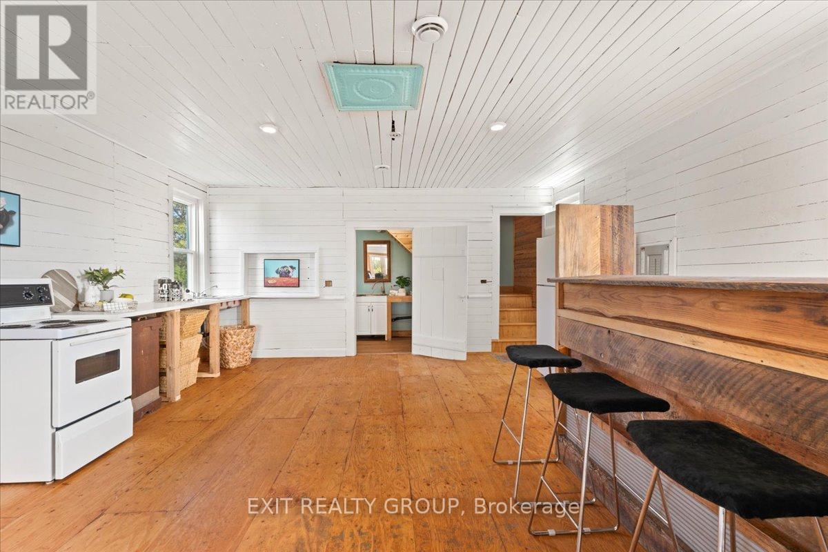 Photo 2 of 1106 Cooke Road, Stirlingrawdon ON