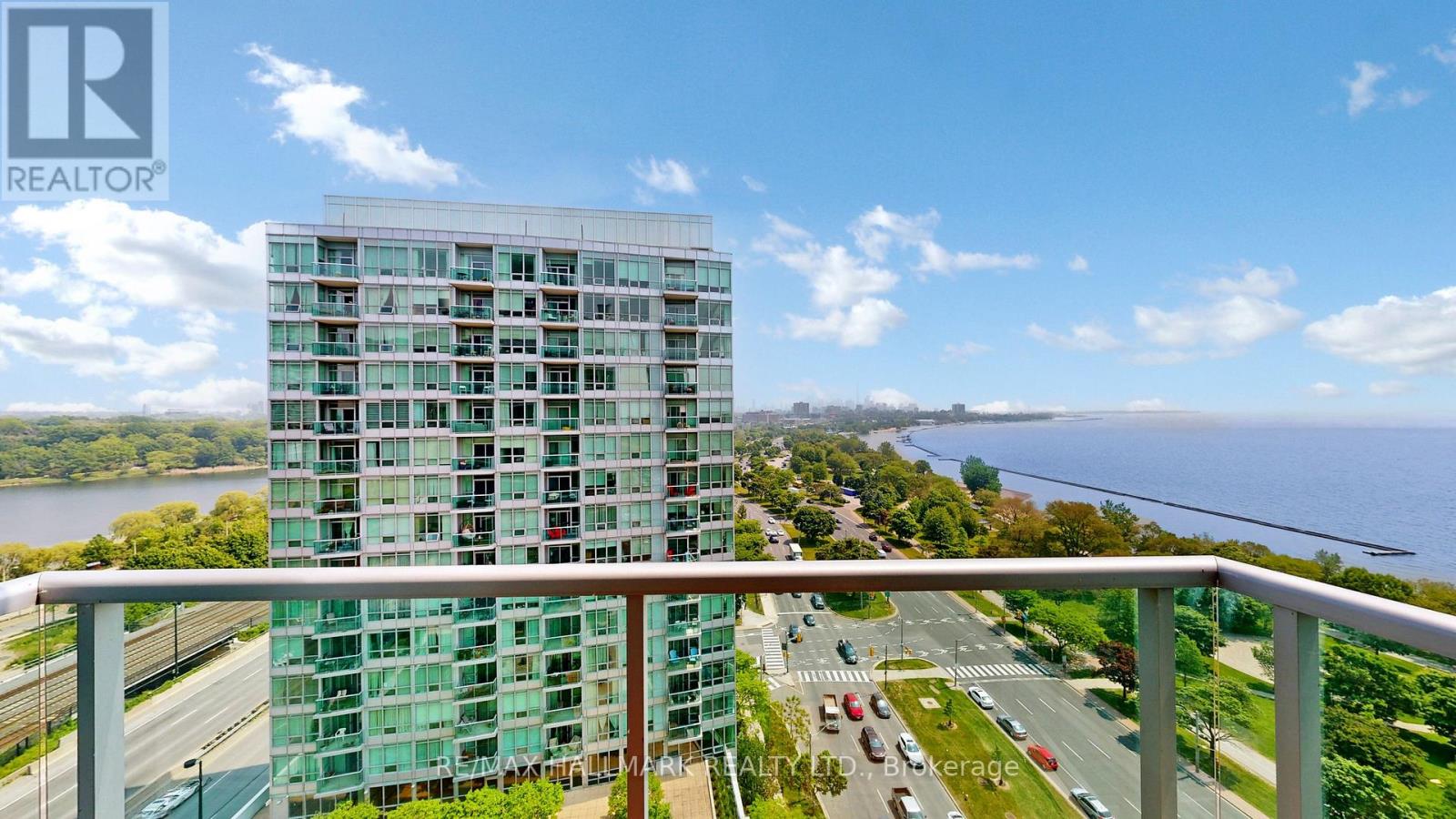Photo 3 of 1607 1910 Lake Shore Boulevard W, Toronto ON