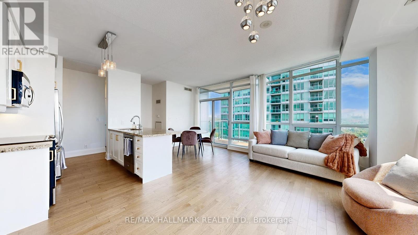 Photo 31 of 1607 1910 Lake Shore Boulevard W, Toronto ON