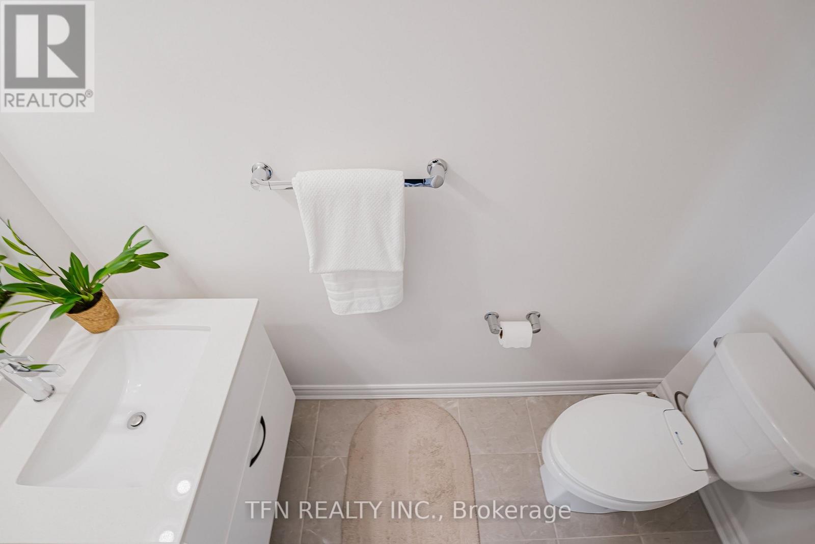 Photo 21 of 1179 Lloyd Landing, Milton ON