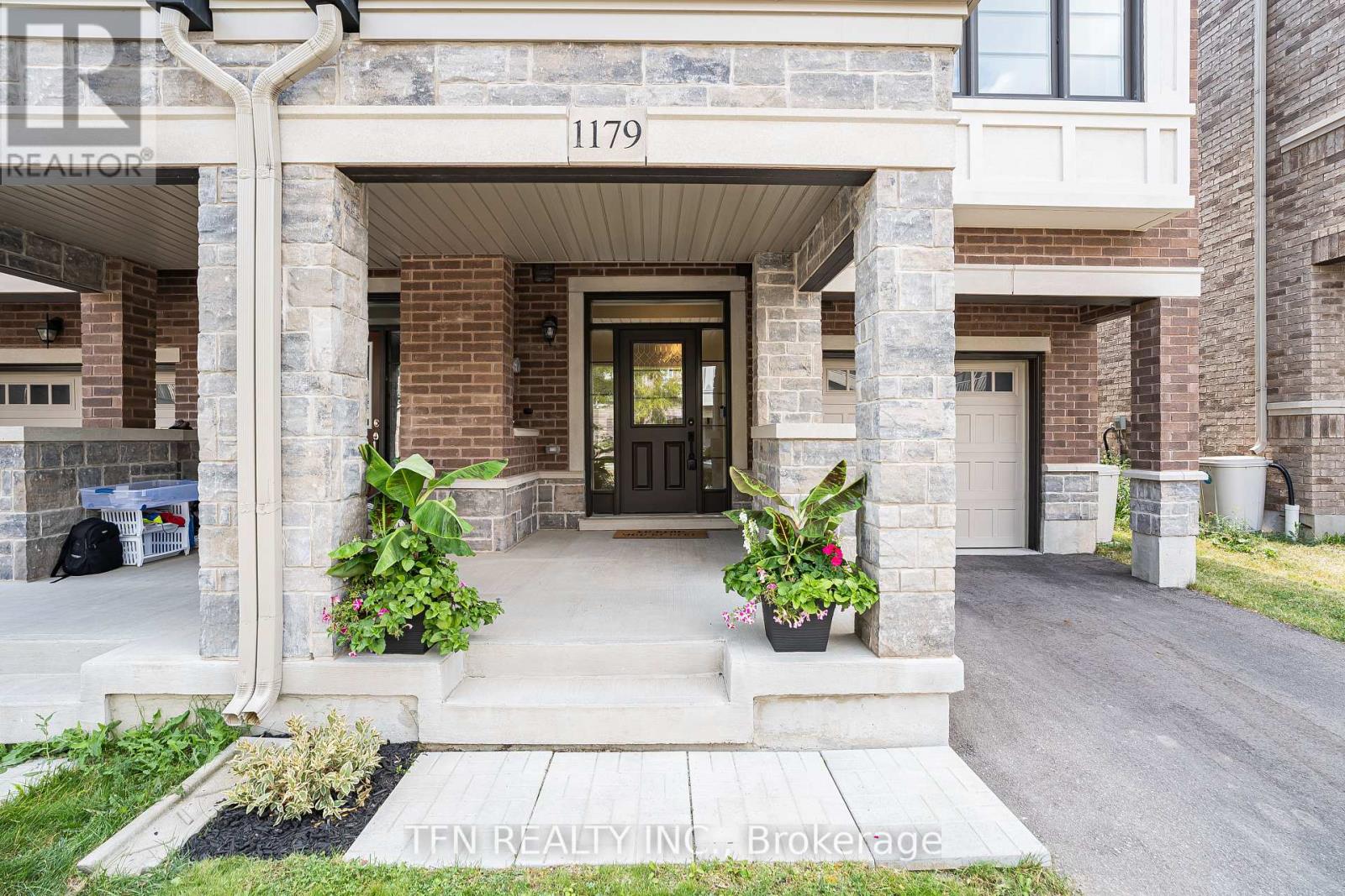 Photo 6 of 1179 Lloyd Landing, Milton ON